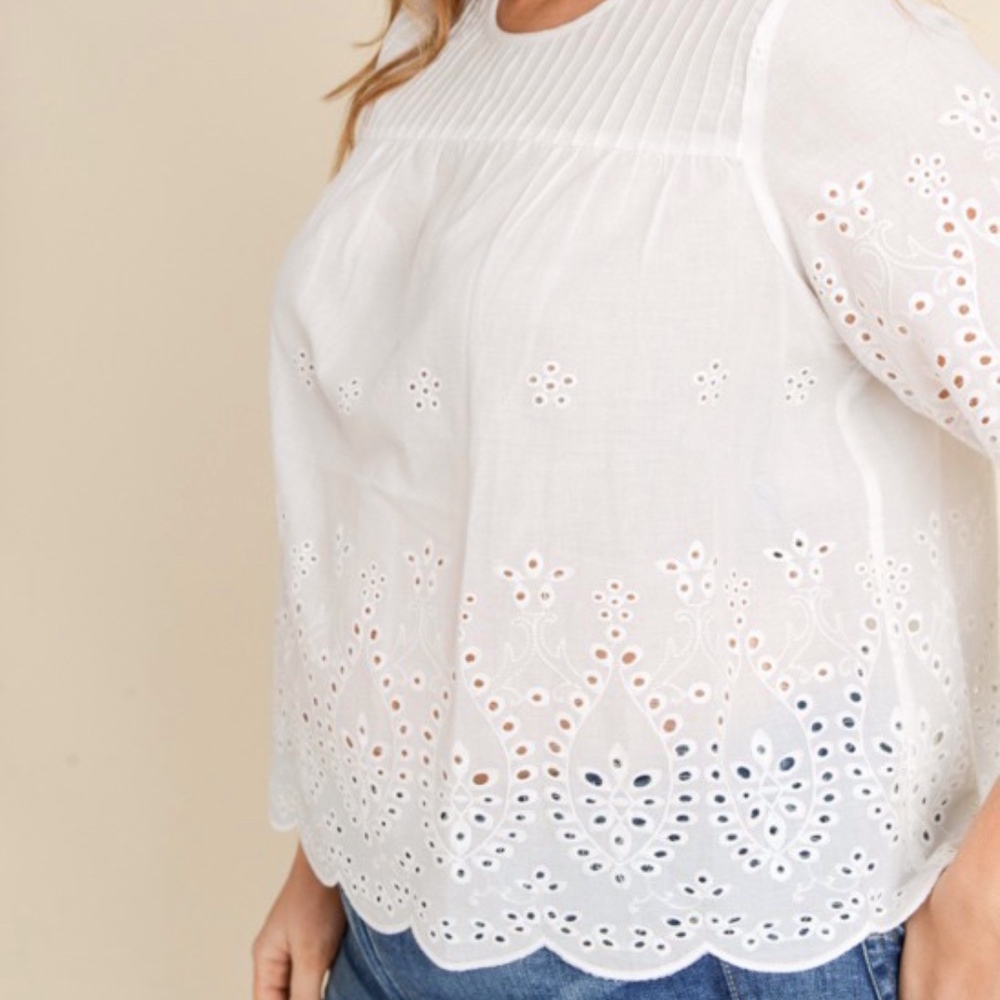 Plus Size Gilli White Embroidered Eyelet 3/4 Sleeve Blouse Top - Picture 4 of 5